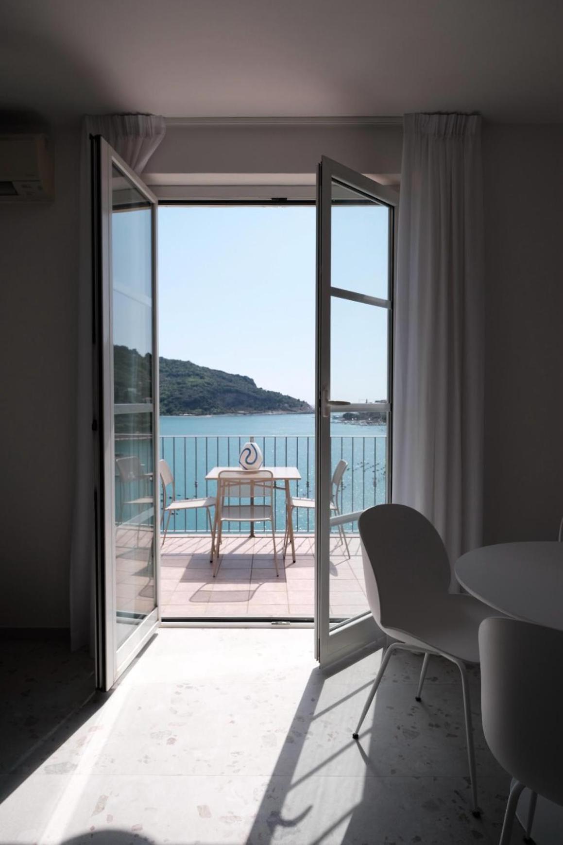 Residence I Gabbiani Porto Venere Buitenkant foto